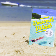 Umsonst in den Urlaub Buch im Strand