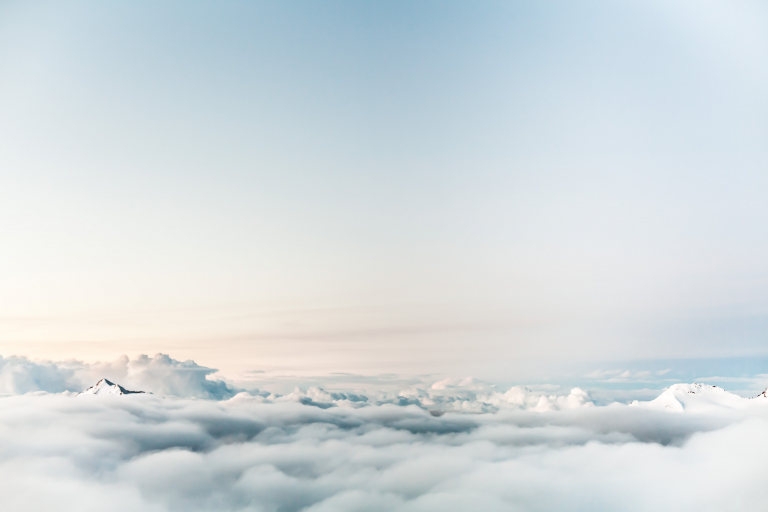 Der Himmel und Wolken zeigen die vielen Möglichkeiten der Digitalagentur aus Essen